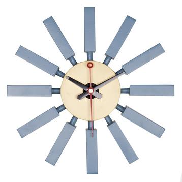 Block clock DD design | Wandklok beschikbaar voor biedingen