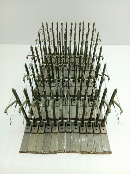 Märklin H0 - 7009 - Bovenleiding (60) - Kabelmasten voor, Hobby en Vrije tijd, Modeltreinen | H0