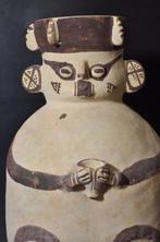 Precolumbiaans - Chancay Aardewerk Antropomorfe urn met