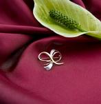 Bicolor gouden broche als strik (witgoud, vintage, strikje), Sieraden, Tassen en Uiterlijk, Broches, Ophalen of Verzenden, Gebruikt