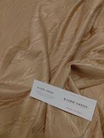 Mario Cavelli – Moiré d’arredo lucente e raffinato -