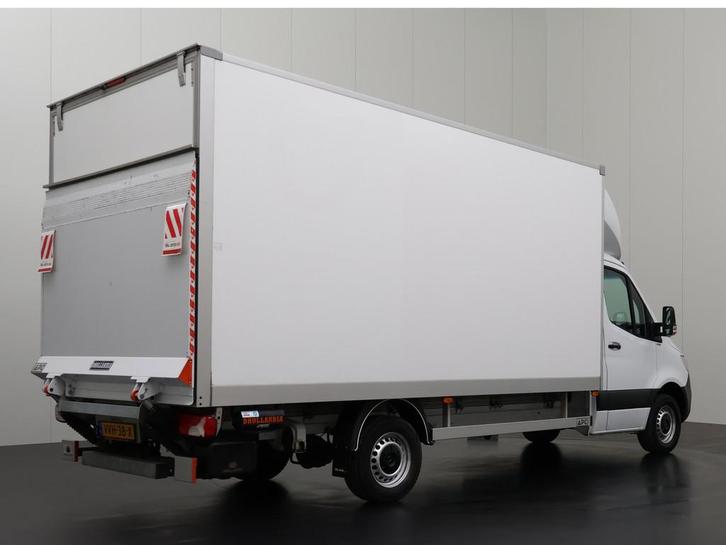 Mercedes Sprinter Bakwagen L5 H1 2023 Diesel Automaat, Auto's, Mercedes-Benz, Dealer onderhouden, Te koop, Zwart, Automaat, Financial lease