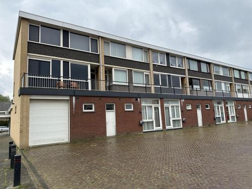 Studio te huur in Maassluis - 50 m² - 3 kamer(s) - 3 kamers, Huizen en Kamers, Kamers te huur, Overige regio's