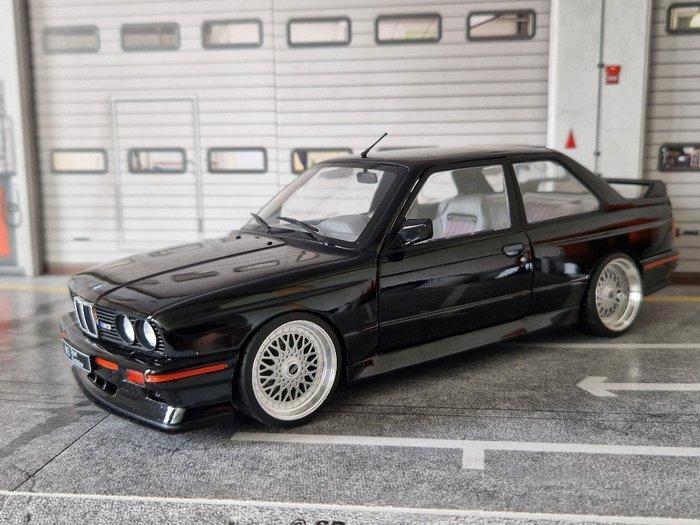 Solido 1:18 - Modelauto - BMW E30 M3 evolution 1990 met, Hobby en Vrije tijd, Modelauto's | 1:5 tot 1:12