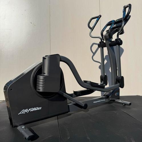 Crosstrainer Life Fitness E5 Met Instelbare Paslengte, Sport en Fitness, Fitnessapparatuur, Crosstrainer, Zo goed als nieuw, Armen
