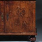 klein Hollands kabinet  ca 1730 No252025, Antiek en Kunst, Antiek | Meubels | Kasten, Ophalen of Verzenden