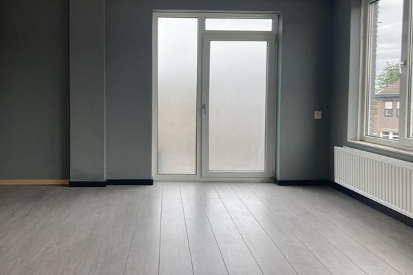 Appartement Koningstraat in Born, Huizen en Kamers, Huizen te huur, Via bemiddelaar, Limburg, Appartement