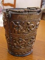 Religieuze situla (of vaas) in brons, gegoten, gebeiteld,, Antiek en Kunst