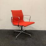 Design stoel, Vitra Eames EA 108, oranje - chroom, Huis en Inrichting, Stoelen, Gebruikt, Stof, Ophalen of Verzenden, Eén