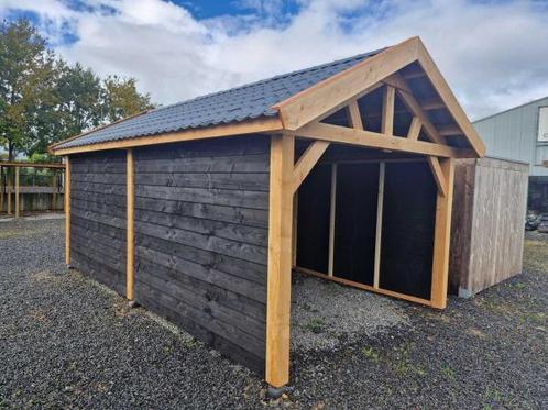 Veiling - Klassieke garage met zadeldak 660x410x340 cm, Auto diversen, Autostallingen en Garages