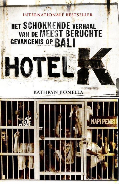 Hotel K 9789089752963 Kathryn Bonella, Boeken, Thrillers, Zo goed als nieuw, Verzenden