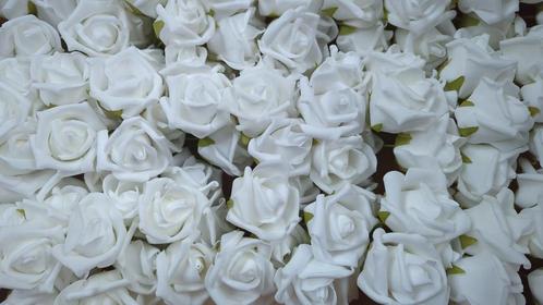 Actie foam roos 8 cm evi wit doos bulk 180st mooie grote, Huis en Inrichting, Woonaccessoires | Kunstplanten en Kunstbloemen, Nieuw