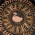 Apulisch Terracotta Rode figuur stamplate, Rode zwaan-groep