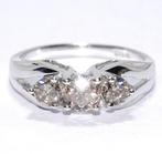 Ring - 14 karaat Witgoud - 0.90ct. tw. Diamant (Natuurlijk), Sieraden, Tassen en Uiterlijk, Ringen, Nieuw