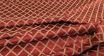 Intrecci di Lusso: Tessuto Jacquard San Leucio in Rosso e