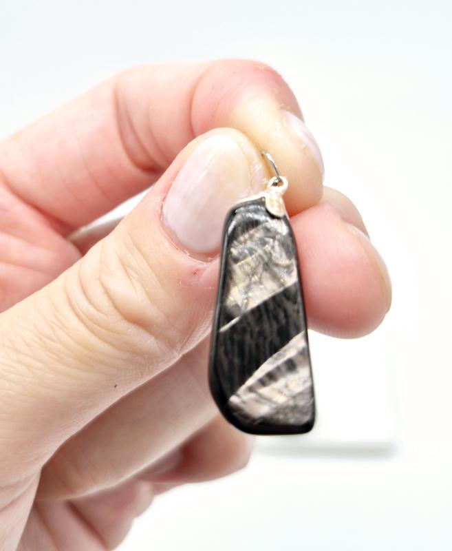 Hyperstheen / Hypersteen Hanger, Verzamelen, Mineralen en Fossielen, Ophalen of Verzenden