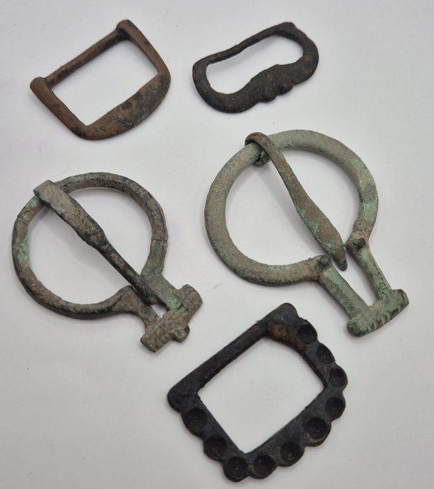 Middeleeuws Brons Belt buckle - 6 cm (Zonder Minimumprijs), Antiek en Kunst, Antiek | Overige Antiek