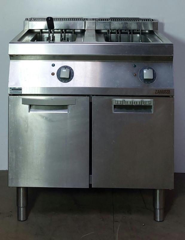 Occasion Zanussi friteuse Elektrische 2x10L, Zakelijke goederen, Horeca | Keukenapparatuur, Gebruikt, Ophalen