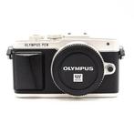 Olympus E-PL7 Camera Body Zilver (Occasion) - 2590 Opnamen, Audio, Tv en Foto, Fotocamera's Digitaal, Ophalen of Verzenden, Zo goed als nieuw