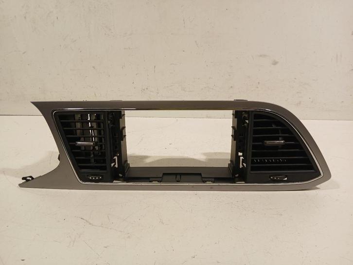 Dashboard luchtrooster midden Seat Leon  1.5 TSI 5F1820951, Auto-onderdelen, Carrosserie en Plaatwerk, ARN erkend, Stiba lid, Erkend duurzaam