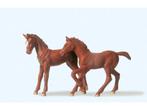 Preiser 47025 2 Fohlen stehend und springen 1:25 (Figuren), Ophalen of Verzenden, Nieuw