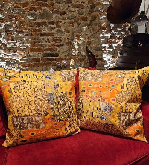 Set van 2 kussens Gustave Klimt Art Nouveau -60x60cm-, Antiek en Kunst, Kunst | Designobjecten