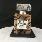 Norman Gekko (XX-XXI) - SAFARI Chanel N.5