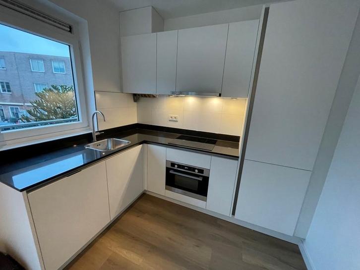 Te huur: Appartement Bree in Rotterdam, Huizen en Kamers, Huizen te huur, Zuid-Holland, Appartement