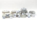 Porseleinen servies w.o. Blue Danube, 20e eeuw (87)