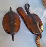 Ship’s pulley (2) - katrollen / hakblok - Hout, IJzer