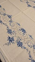 Tafelkleed - 345 cm - 160 cm - Blauwe borduursel