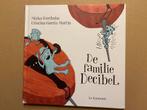 De Familie Decibel - Over het maken en beleven van muziek, Boeken, Ophalen of Verzenden, Zo goed als nieuw, Fictie algemeen, 5 of 6 jaar