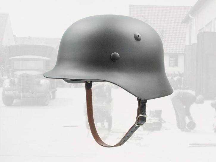 Replica Duitse helm M40 ww2, Verzamelen, Militaria | Tweede Wereldoorlog, Landmacht, Duitsland, Helm of Baret, Ophalen of Verzenden