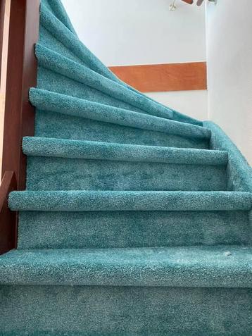 Trapbekleding - Traprenovatie - Trap stofferen-Trap bekleden beschikbaar voor biedingen