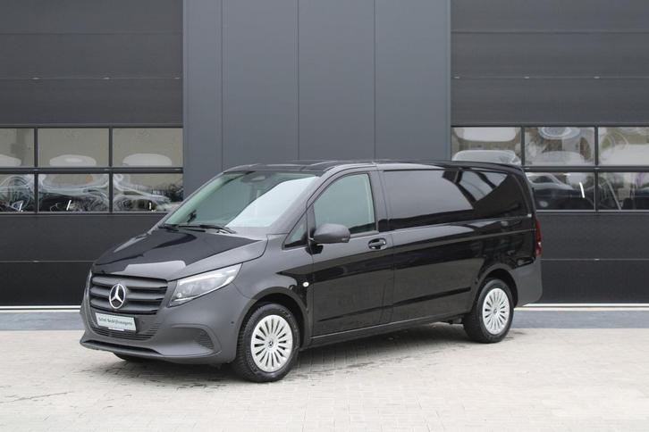 Zakelijke Lease |  Mercedes-Benz Vito 114CDI L2 Pro - Distro, Auto's, Bestelauto's, Onderhoudsboekje, Lease, Zwart, Automaat, Overige kleuren
