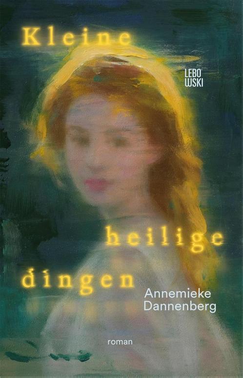 Kleine heilige dingen 9789048868162 Annemieke Dannenberg, Boeken, Romans, Gelezen, Verzenden