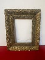 Lijst - Verguld hout in gips.