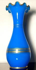Baccarat - Vaas (10) - Vaas blauw vlaggenmotief met gouden, Antiek en Kunst