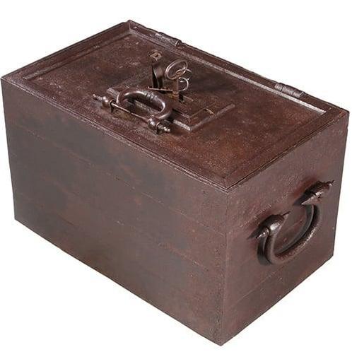Kleine loeizware geldkist fantastisch smeedwerk begin 17e e, Antiek en Kunst, Antiek | Meubels | Kasten, Ophalen of Verzenden