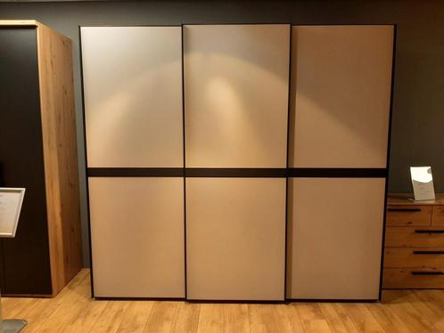 Zweefdeurkast Marcato **SHOWROOMMODEL**, Huis en Inrichting, Woonaccessoires | Overige, Nieuw