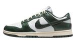 Nike Dunk Low Vintage Green (W) - maat 44 (Sneakers), Verzenden, ["Nike","Vintage","Nike Dunk"], Nieuw, Sneakers of Gympen