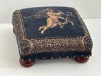 Voetenbank - Victoriaanse Stijl - Stof / textiel , hout enz, Antiek en Kunst