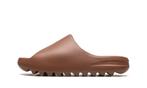 Adidas Yeezy Slide Flax - maat 43 (Schoenen), Bruin, Verzenden, Nieuw, Sneakers of Gympen