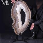 Grote mineralen in interieurdesign. Grote stuk agaat. -