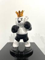 Van Apple - The Boxing Bear Chanel