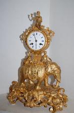 Olifant pendule - - Verguld brons - 1800-1850, Antiek en Kunst, Antiek | Klokken