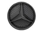 ORIGINAL MERCEDES EMBLEM GLANZ LACKIERT + GRUNDTRÄGER PASST, Ophalen of Verzenden, Nieuw