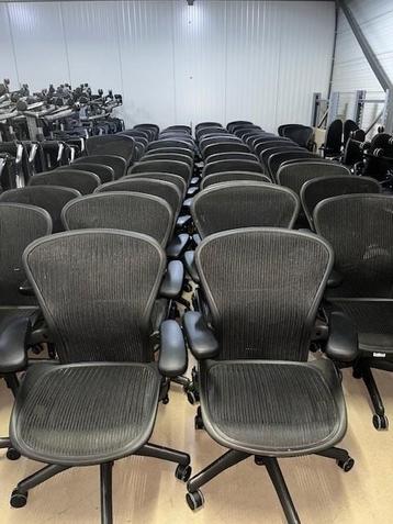 Herman Miller Aeron B, zwart voetkruis, refurbished beschikbaar voor biedingen
