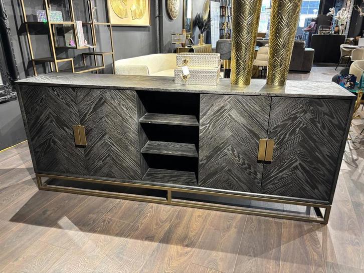 Blackbone brass dressoir van Richmond interiors., Huis en Inrichting, Kasten | Dressoirs, Nieuw, Met lade(s), Met deur(en), Met plank(en)