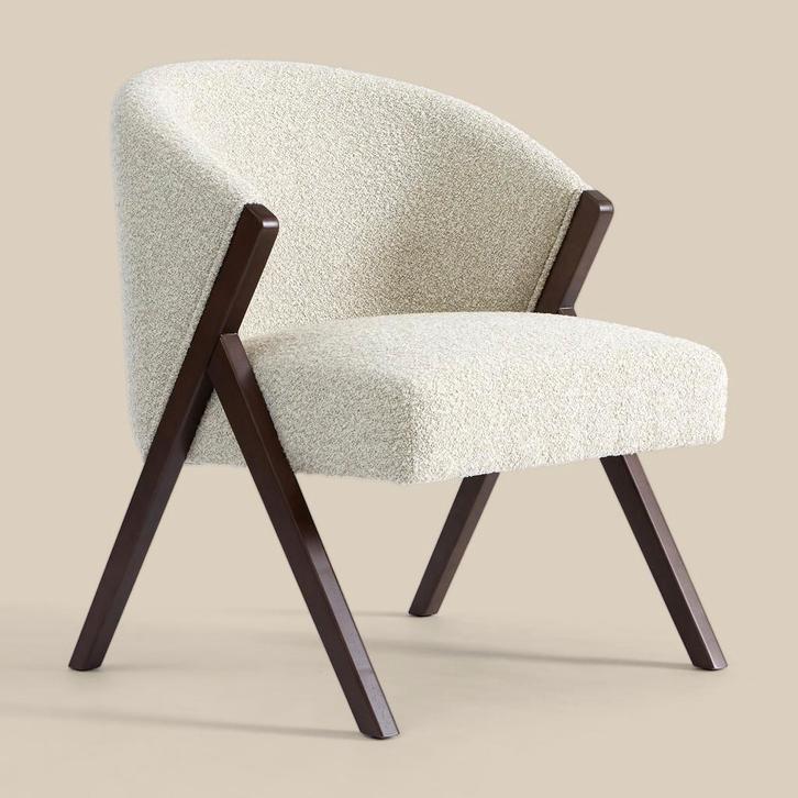 *WOONWINKEL* Beige Fauteuil Met Walnoot Hout, Huis en Inrichting, Fauteuils, Nieuw, Stof, Verzenden